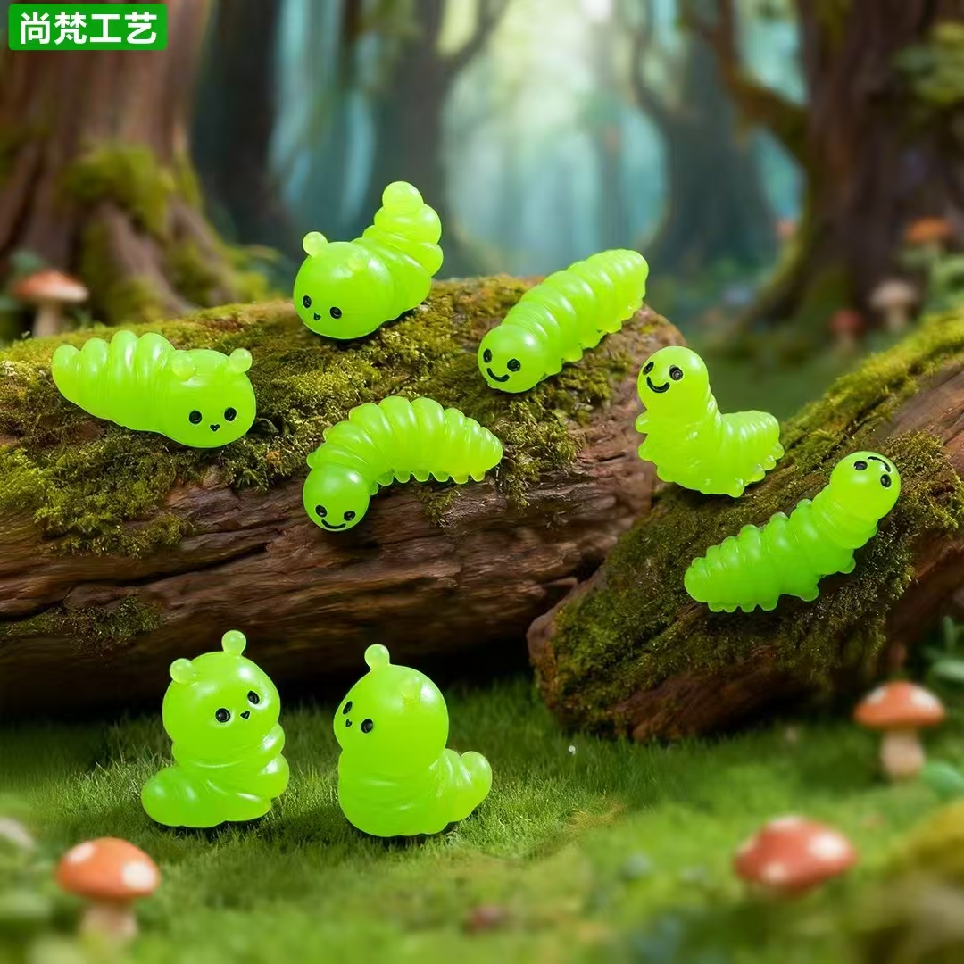苔藓微景观胖胖毛毛虫公仔萌粒