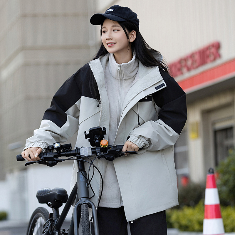 青少年春秋装男女童冲锋衣三合一可拆卸外套2025新款儿童加绒风衣