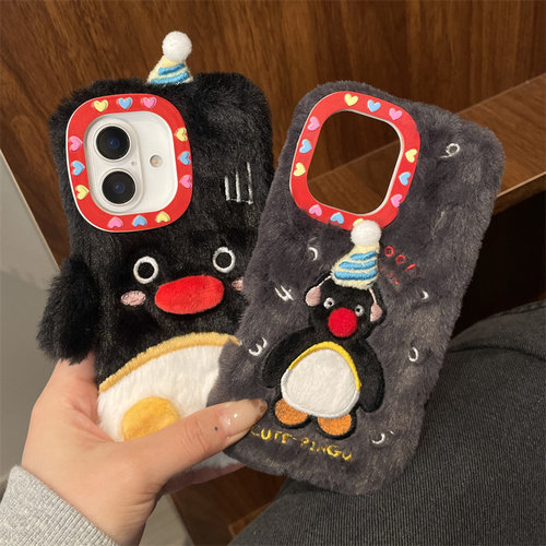 ins毛绒刺绣企鹅手机壳