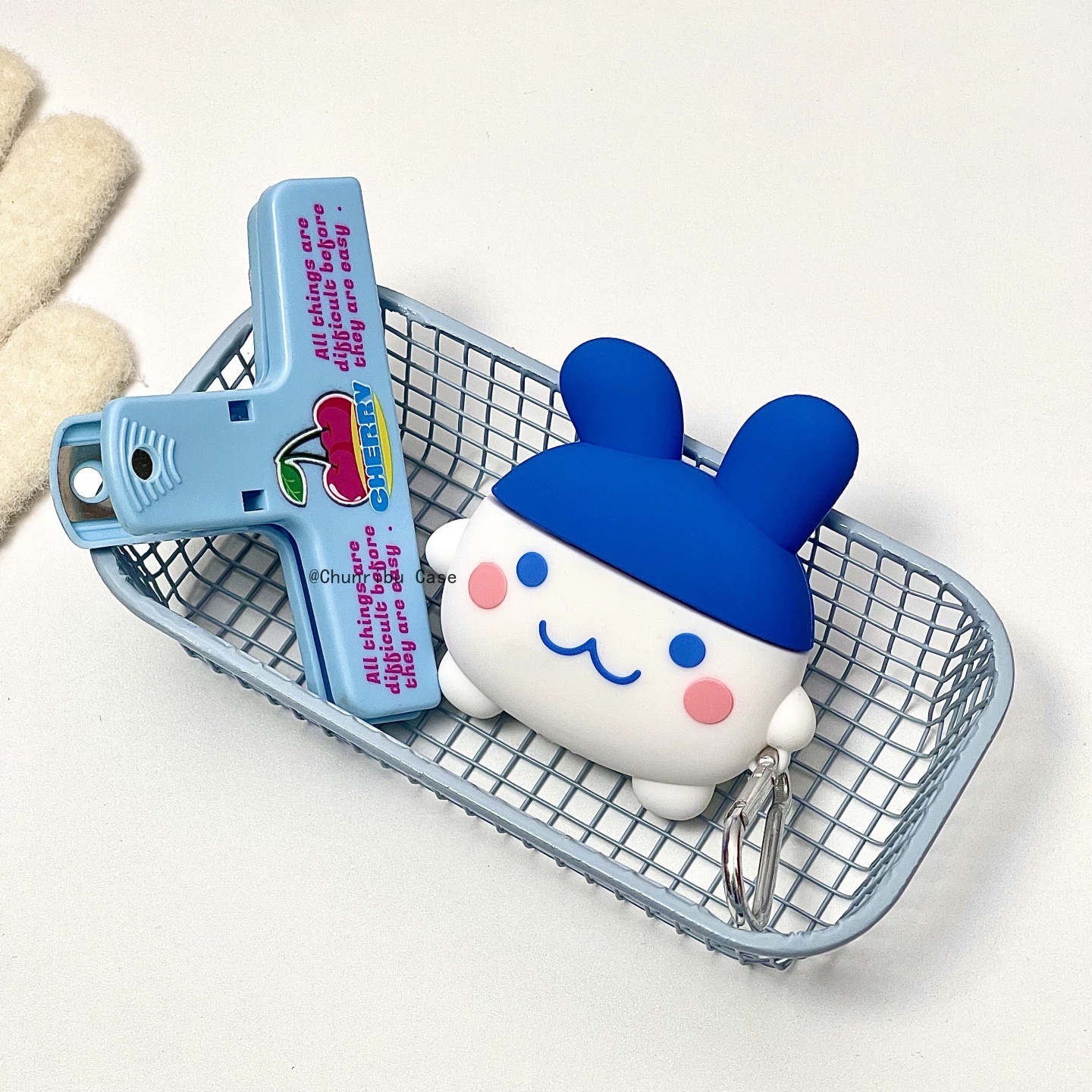 春日部防卫队Fighting｜日韩可爱卡通超火拓麻歌子咪咪吉适用苹果airpods1/2/3耳机保护套pro二代新3防摔流行