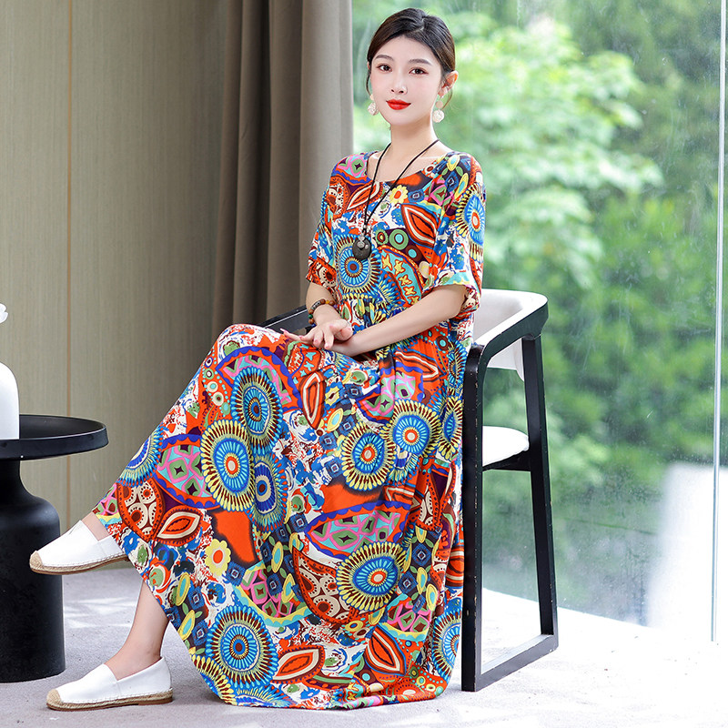 棉绸连衣裙2025碎花夏季新款大码显瘦宽松妈妈度假气质时尚印花裙