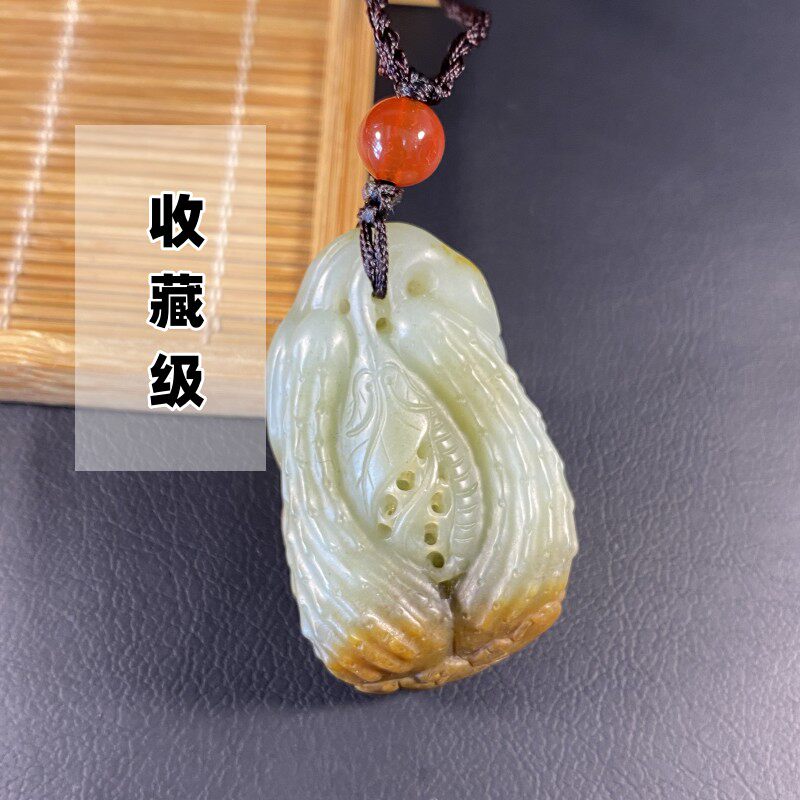 红沁籽料吊坠甲壳虫黄瓜男女款挂件新疆和田青玉苏工富甲天下颈饰