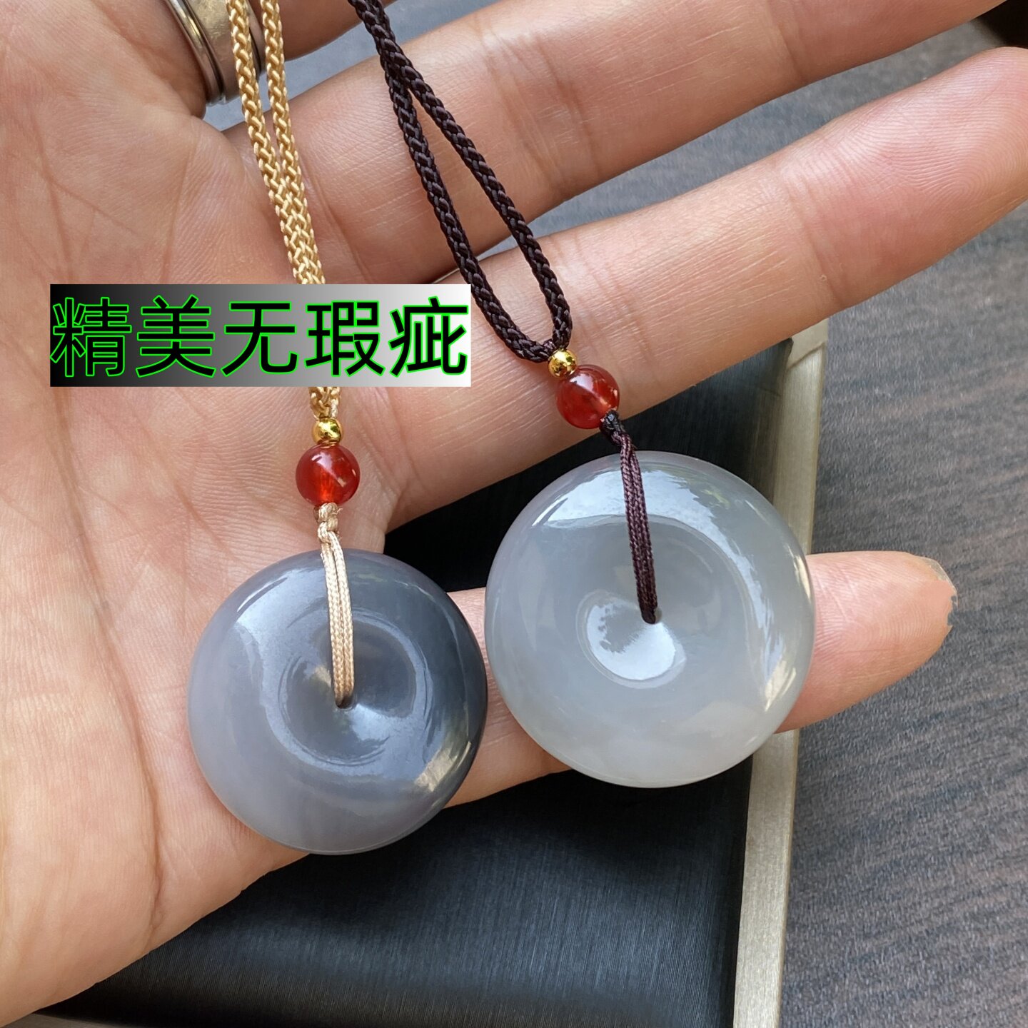 天然新疆和田玉青花2级白玉籽料吊坠平安扣男女款苏工颈饰挂件