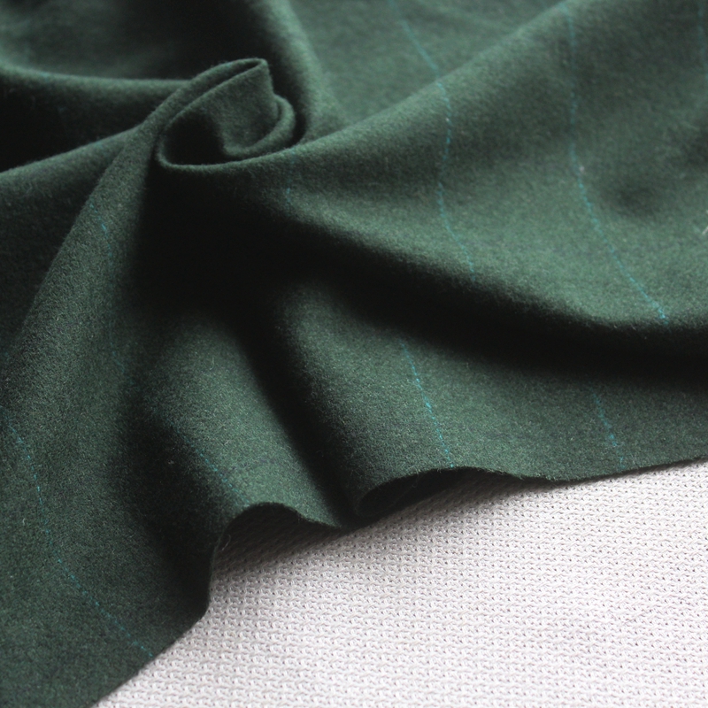 新品混纺羊毛呢军绿色色织格纹中厚秋冬外套大衣面料1米价140cm宽