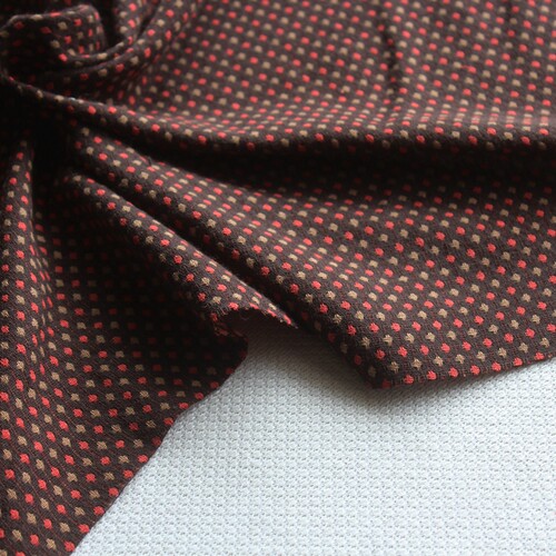 新品纯棉布料咖色底色织十字提花服装手工娃衣面料140cm宽1米价