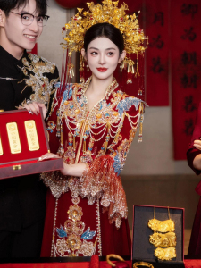 高端V领丝绒秀禾服2024新款新娘结婚凤冠霞帔小个子中式嫁衣婚服