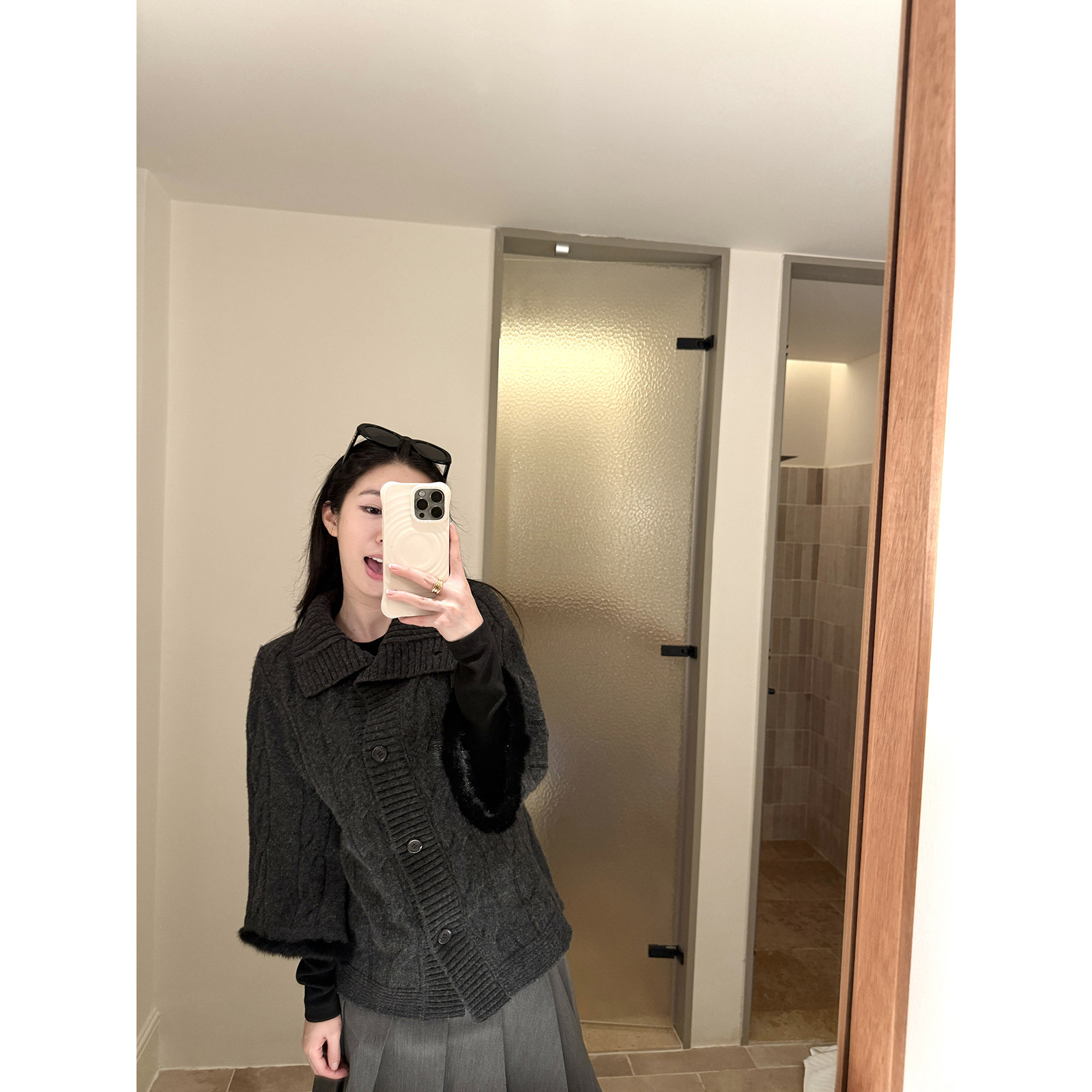 高克重100羊毛开衫毛衣女图片