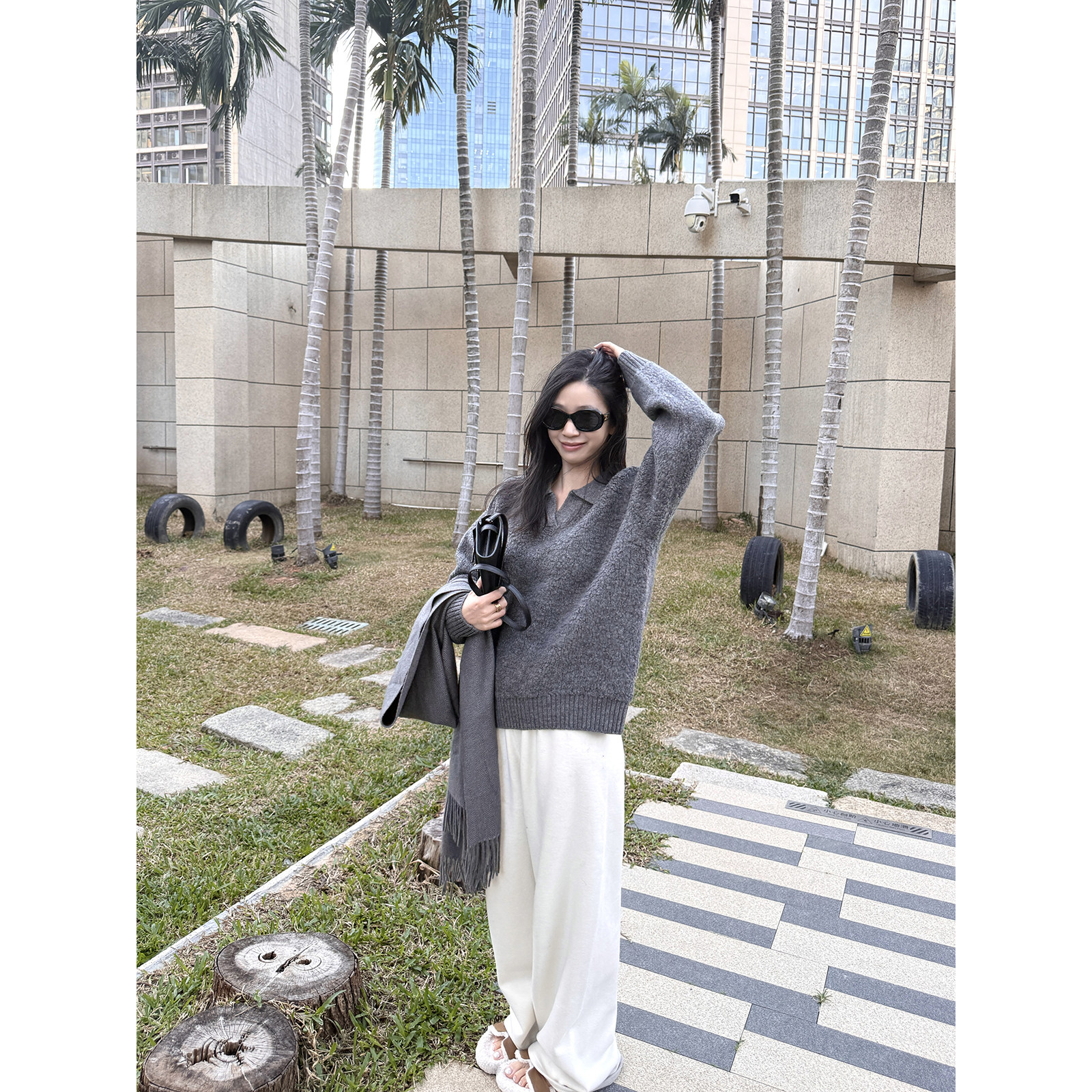 MOMENTHOME 绵羊毛圈圈织法套头厚实宽松简约休闲简约风毛衣女春图片