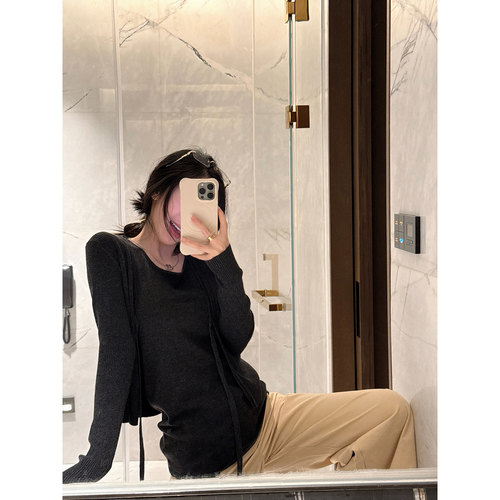 低调气质石墨灰春款背心开衫套装