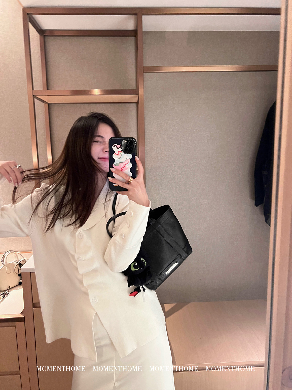 MOMETHOME 褶皱设计极简素雅新中式宽松百搭单排扣针织女图片