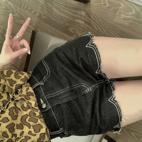 花瓣设计高腰显瘦牛仔短裤女