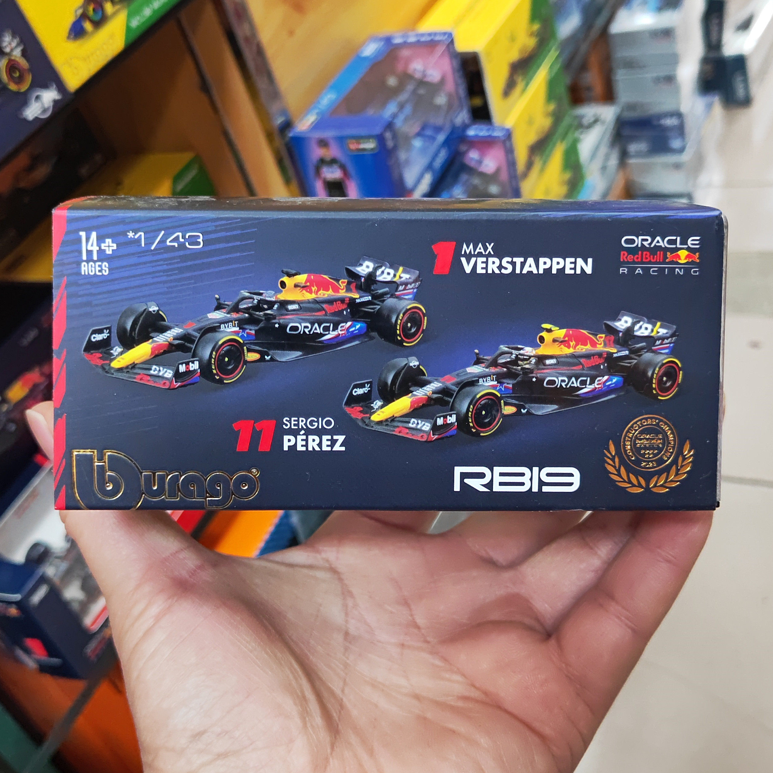 比美高1/43红牛RB19合金车模