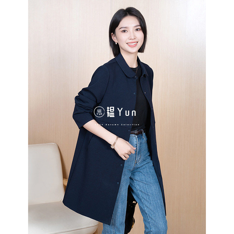 YUN韫秋季通勤极简翻领长款外套