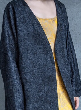 若浓「皴CUN系列」山脉峰峦神奇褶皱东方美 万物可搭黑色大衣外套