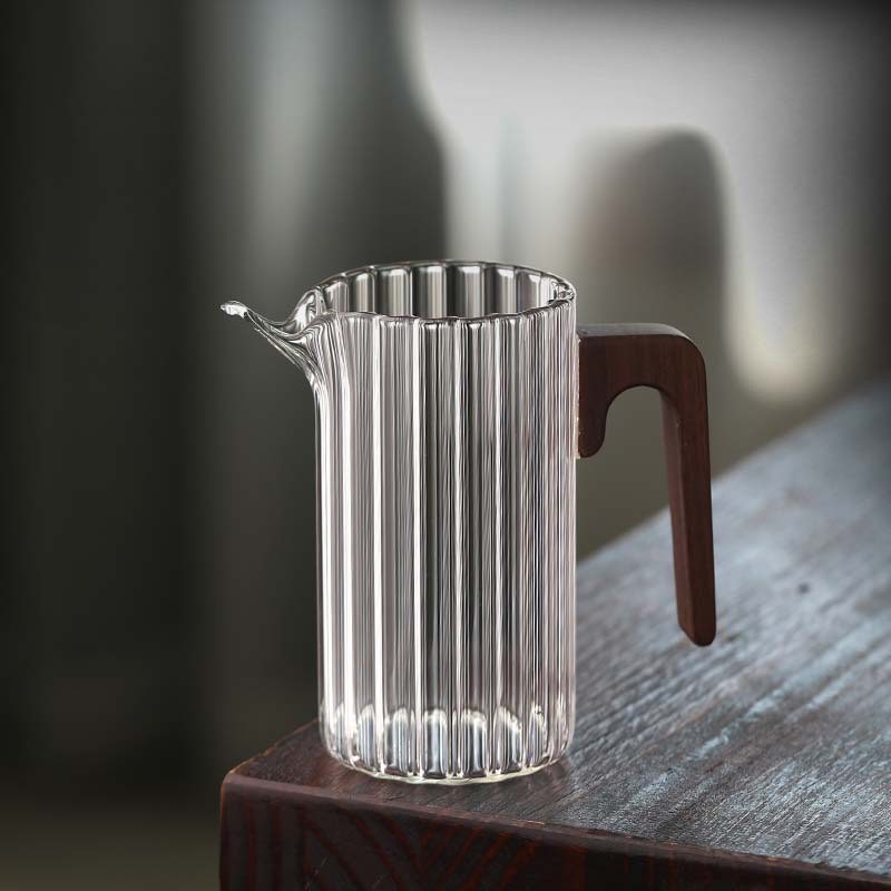 德国进口日式鹰嘴公道杯玻璃木把带手柄直身公杯200ml长嘴加厚耐