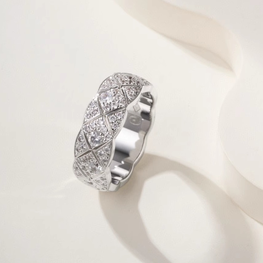 cococrush菱格纹宽版满钻戒指 V金镀18k金+高碳钻 精工高版本