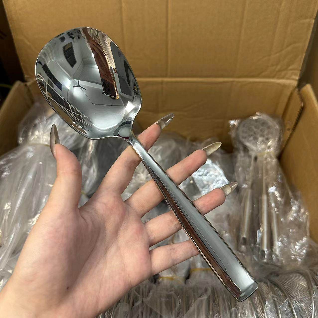 颜一好物 316不锈钢大勺加厚长柄分餐勺嗦粉勺家用酒店高档分菜勺,厨房/烹饪用具,汤勺,淘宝优惠券,粉丝福利购,淘宝优惠卷