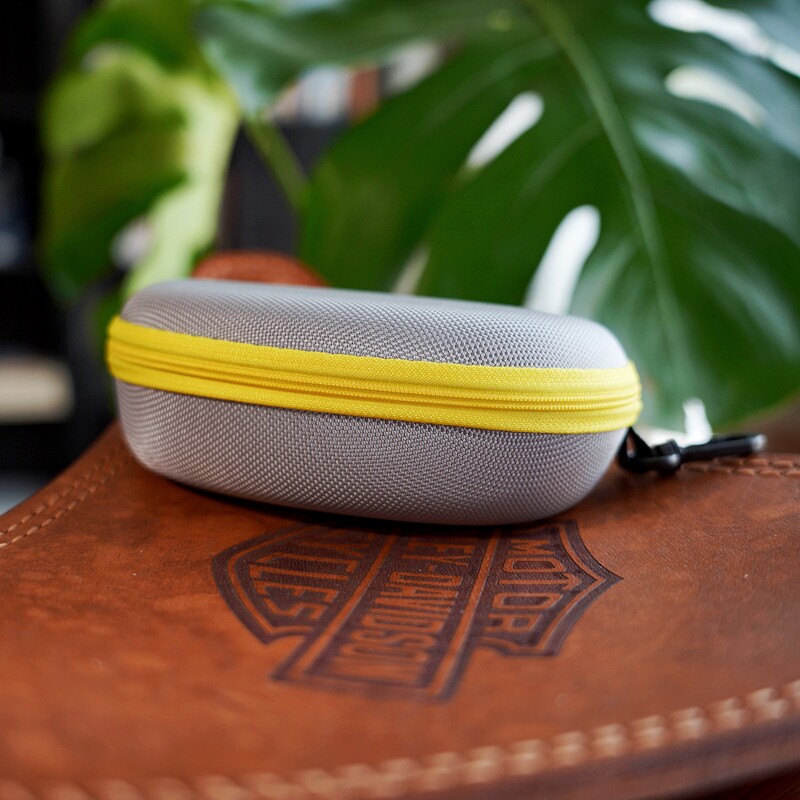 防压眼镜盒女简约大号太阳镜墨镜盒男便携带挂钩拉链眼睛收纳盒子