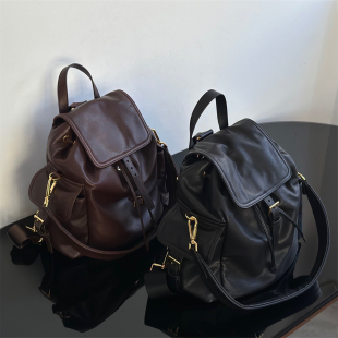 纯原单外贸倒三角标羊皮书包女双肩包包高级感外出旅行单肩小背包