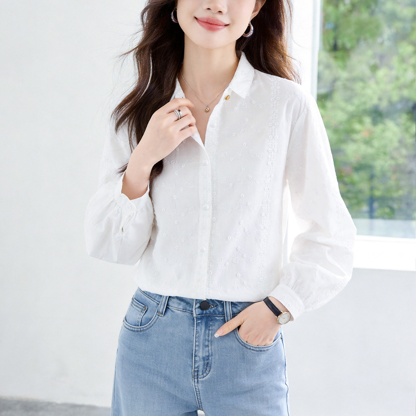 秋季小方领纯棉刺绣长袖女衬衫