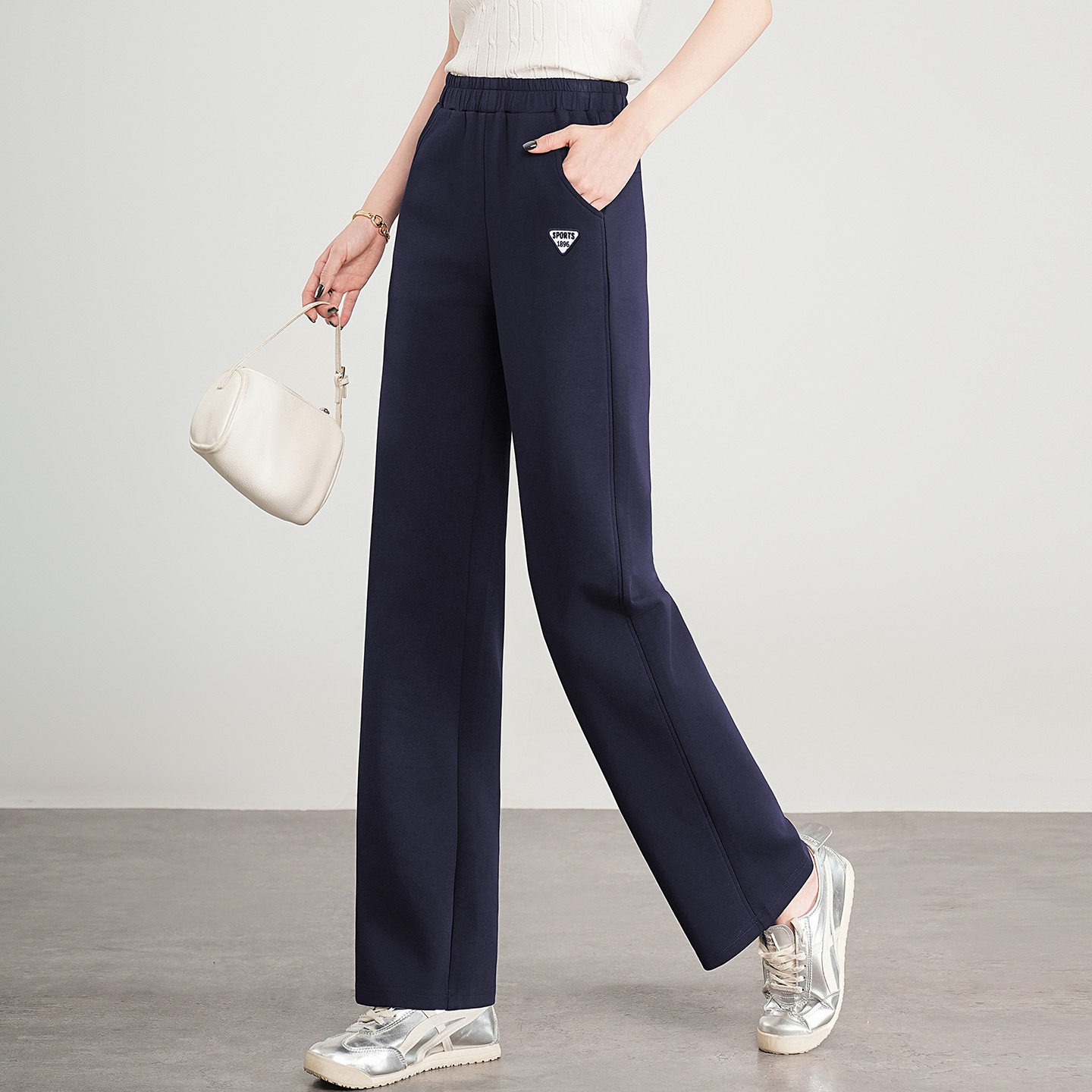 休闲运动宽松直筒长裤子女2026新款春季百搭流行爆款阔腿显瘦卫裤