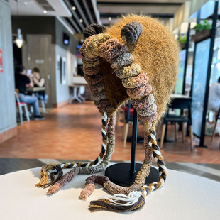 可爱小怪兽毛绒帽子女秋冬季保暖护耳帽手工钩织包头针织帽雷锋帽