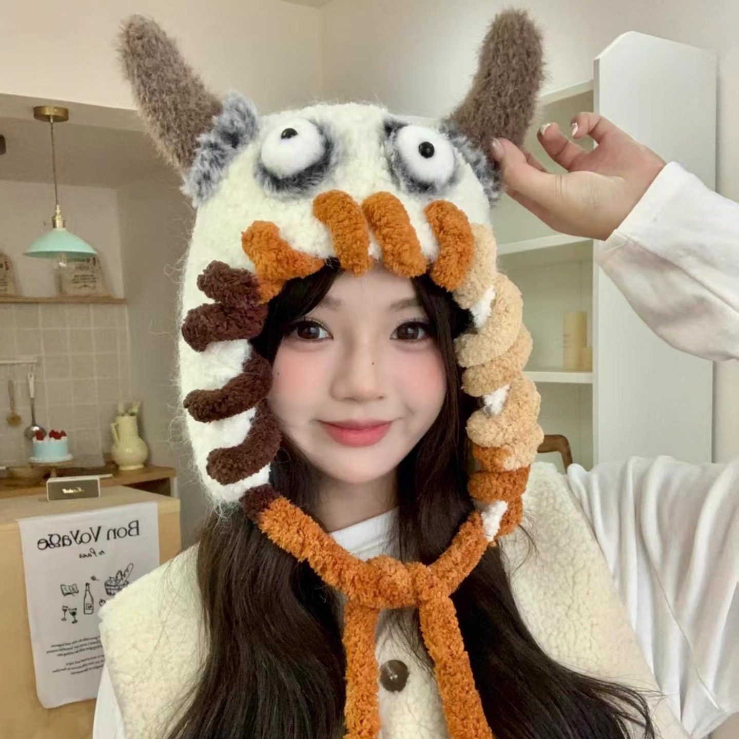 日系搞怪可爱小怪兽毛绒针织帽子女秋冬季加厚骑行保暖百搭护耳帽