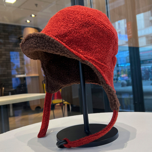 日系双面戴羊羔绒飞行帽子女冬季户外保暖防寒护耳红色鸭舌雷锋帽