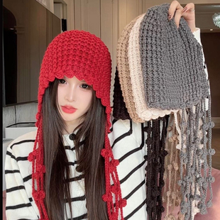 川西旅游红色镂空针织包头帽女秋季显脸小流苏毛线帽手工编织帽子