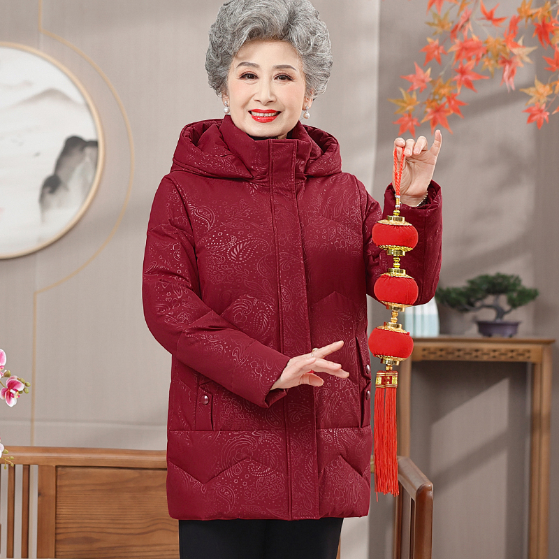 新款中老年羽绒服女白鸭绒妈妈装