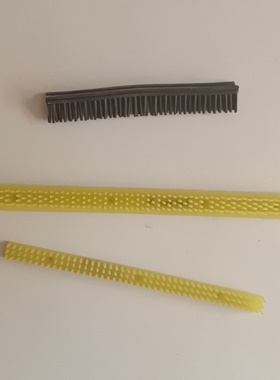 毛刷聚氨酯橡胶条黑色黄色400长40宽齿条周转箱巧固架护角配件