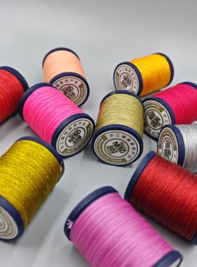 0.5mm蜡金线彩金线DIY饰品线材不散股编绳线手链戒指蜡线 556-570