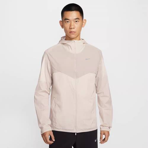 NIKE/耐克男子新款跑步健身拒水反光连帽运动茄克外套IF2368-236
