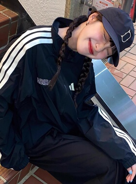 阿迪达斯ADIDAS男女飞行员夹克设计拒水梭织外套 KB9132 KC2835