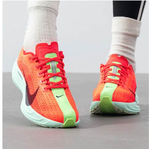 Nike耐克女子W PEGASUS PLUS运动训练跑步鞋FQ7261-600/HV5987