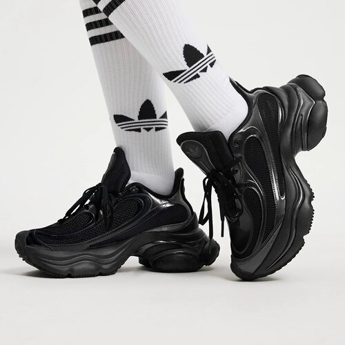 阿迪达斯三叶草男女鞋OZVENUZ复古运动浮蝶鞋JS2468 KI0556 0583