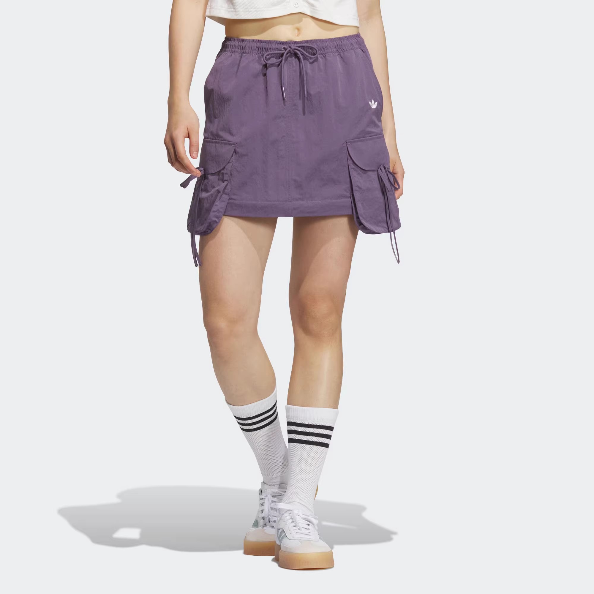 阿迪达斯adidas三叶草女子蝴蝶结可拆卸运动半身裙KB8962 KB8963