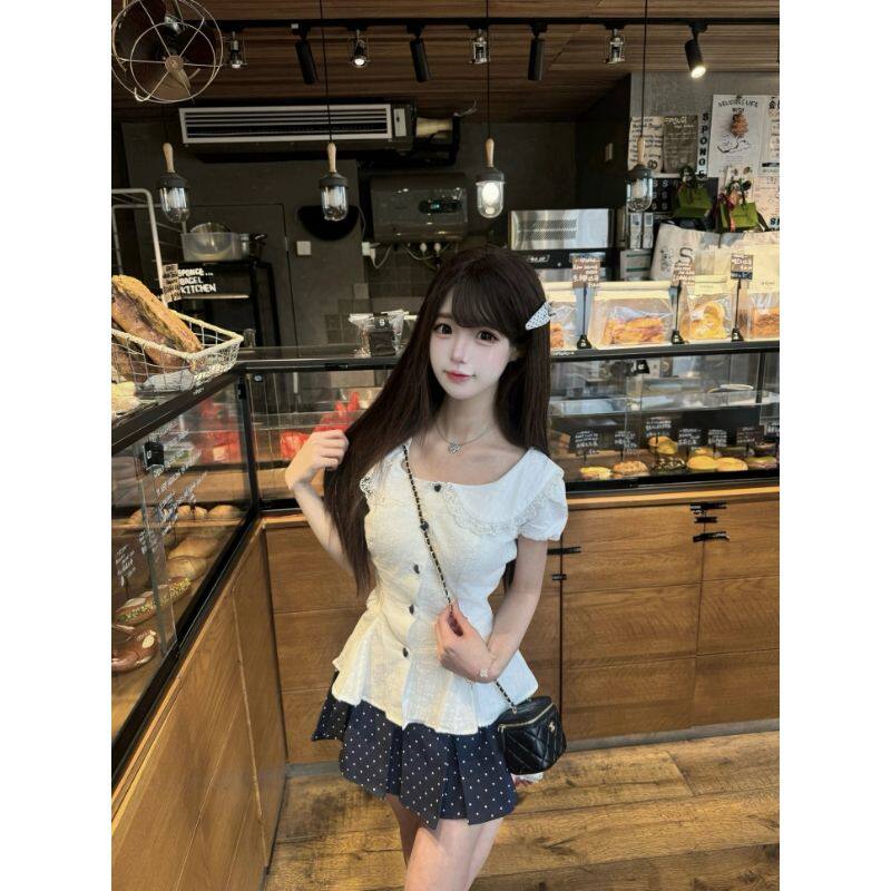 丹丹吃不饱 奶油泡芙 白色上衣泡泡袖掐腰修身波点裙裤少女感套装