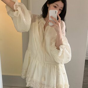 已出货 chic春季新款甜美减龄刺绣钩花木耳边小个子喇叭袖连衣裙