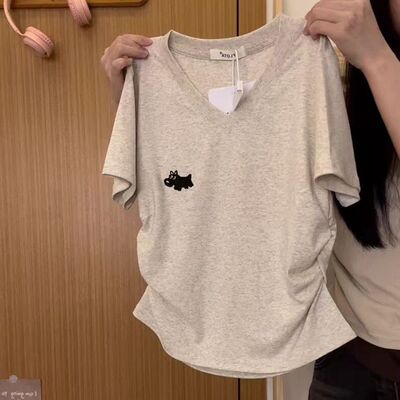 夏季新款刺绣卡通小狗v领短袖女显瘦正肩t恤甜妹风不露腰短款上衣