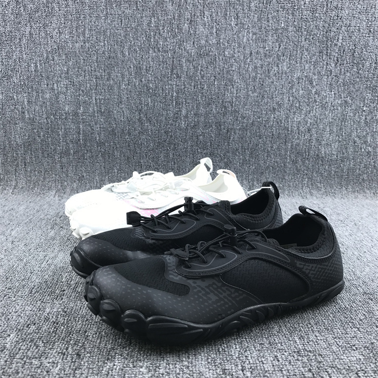 外贸男女网面户外休闲赤足运动鞋