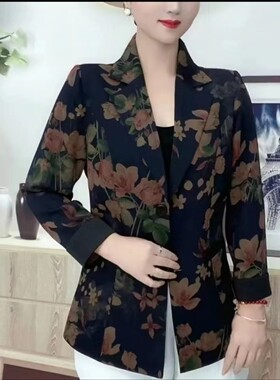2025秋季花色小西服外套百搭