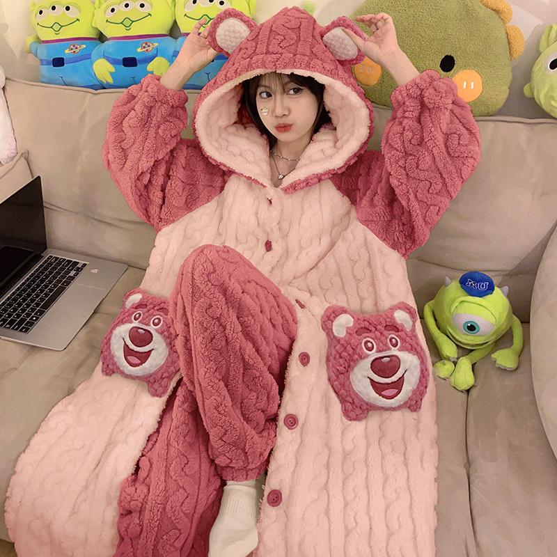 睡衣女冬季珊瑚绒加厚加绒中长款睡袍法兰绒纽扣连帽家居服套装