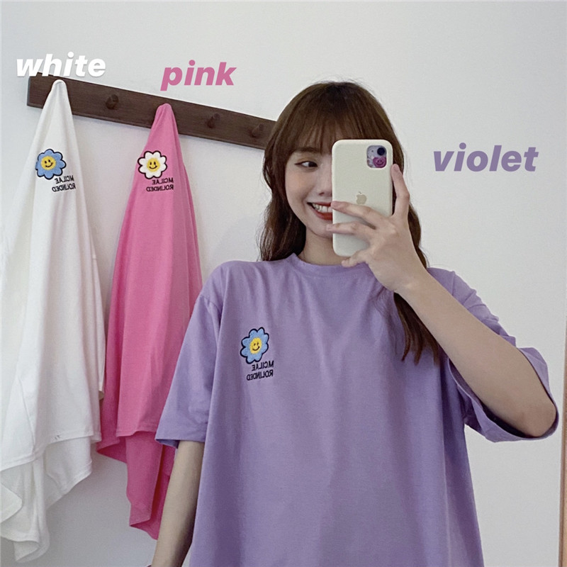 Red sunflower embroidered short sleeve T-shirt