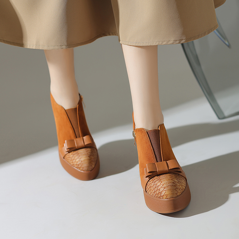 10.5cm坡跟高跟羊反皮女单鞋子