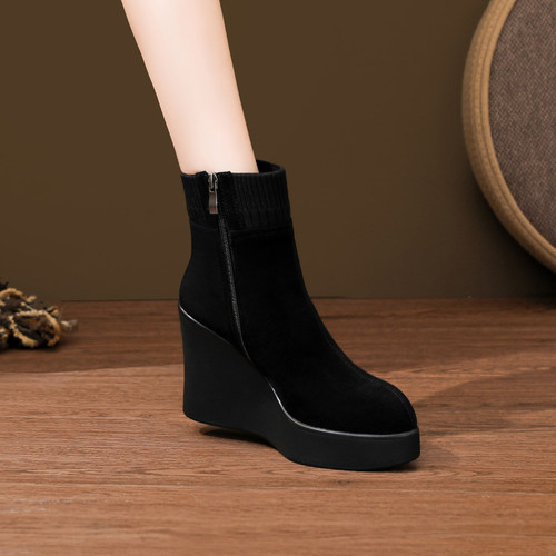 10.5cm真皮厚底坡跟短靴女秋冬新款保暖羊毛时尚复古百搭马丁靴