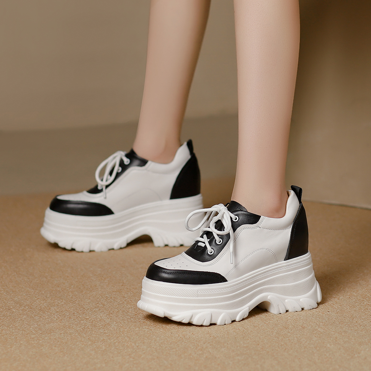 真皮小白鞋休闲高跟单鞋子女新款