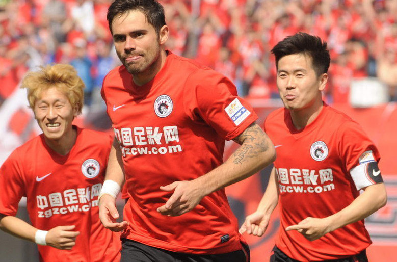 2013年辽宁宏远球衣号码球衣广告定制中超联赛