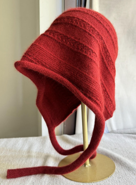 2025年红色咖色灰色羊毛混纺针织帽子女秋冬套头帽保暖复古萝莉帽