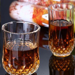 玻璃杯家用水具威士忌红酒杯客厅水杯泡茶杯牛奶果汁杯白啤酒口杯